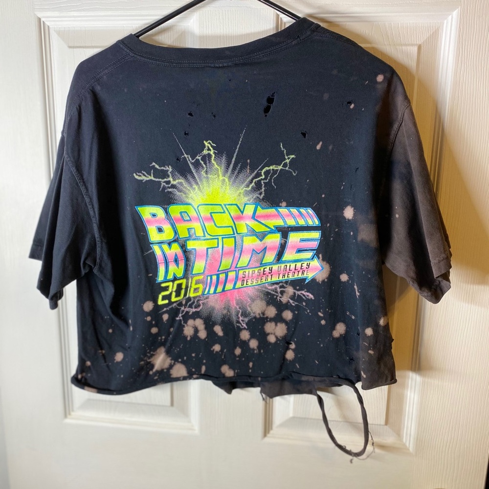 Vintage distressed graphic tee.